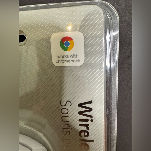 NIB Acer M501 Wireless Mouse Certified by Works With Chromebook White (AMR800W) - Picture 4 of 6